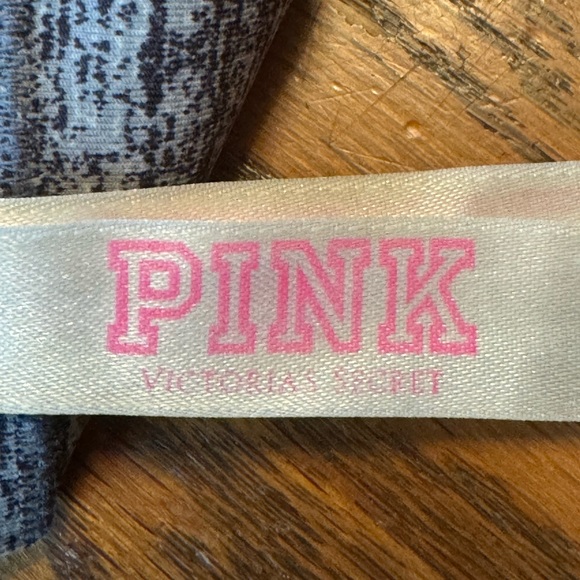 ✨LIKE NEW✨VS PINK BRALETTE - Picture 7 of 9